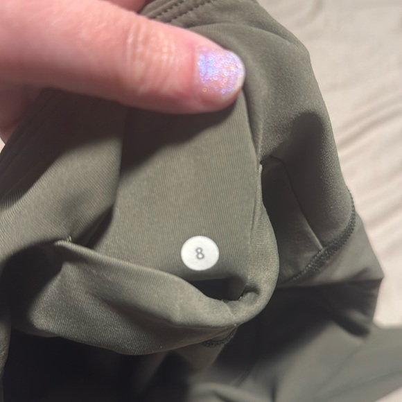 Lululemon 8. Capri Leggings olive green high waist - Picture 4 of 8